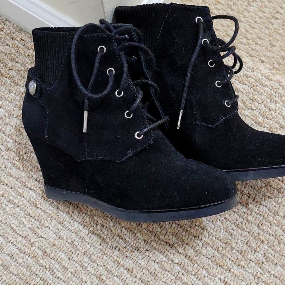 Black suede wedge boots